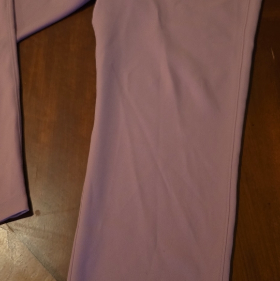 Lavender Lululemon On The Fly Woven Pants SIZE 10 - Picture 5 of 5